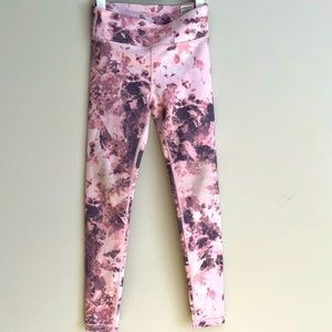 Athleta Girls Size 8/10 medium.